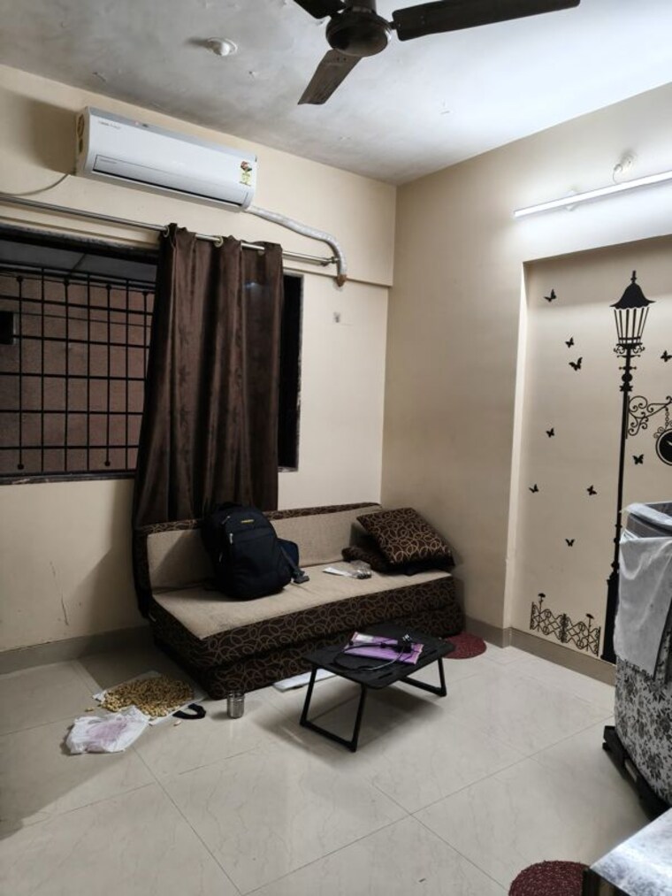 Living Room, sai-milan-chs 1 Bedroom 460 Sq.Ft. Apartment In Worli Mumbai 10217456