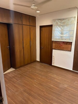 Room in 2 BHK Builder Floor at Kailash Colony – for Sale