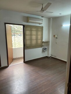 2 BHK + Servant Room Builder Floor For Sale in Kailash Colony