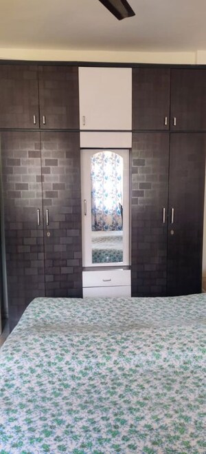 Room in 2 BHK Apartment at Ahuja Cottage Land, Nerul Sector 19a – for Sale