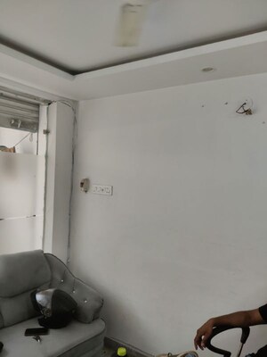 Room in 3 BHK Independent House at Gomti Nagar – for Rent