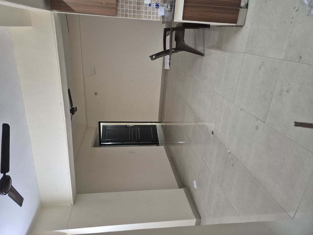 3 BHK + Servant Room Apartment For Rent in Sethi Max Royal