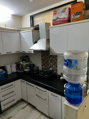 Team Area in 3 BHK Builder Floor at Shivalik Colony – for Rent