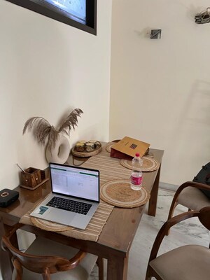 Team Area in 3 BHK Builder Floor at Shivalik Colony – for Rent