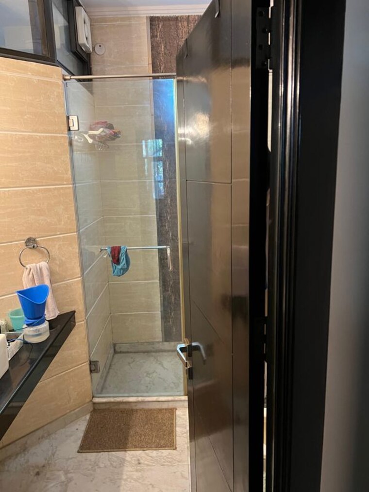Bathroom, shivalik colony 3 Bedroom 1800 Sq.Ft. Builder Floor In Shivalik Colony Delhi 10217492