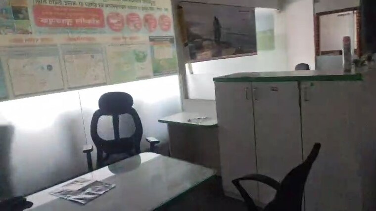 Team Area, dadar east Commercial Office Space 1800 Sq.Ft. In Dadar East Mumbai 10217522