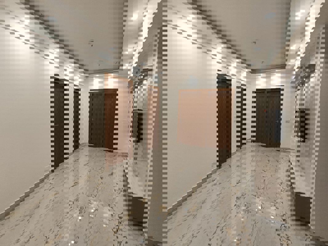 3 BHK 1024 Sq.Ft. Apartment in Wave City