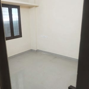 Room in 2 BHK Builder Floor at Ameerpet – for Sale