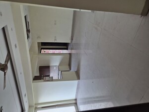 Furnished Amenities in 3 BHK Apartment at Sethi Max Royal, Sector 76 – for Rent