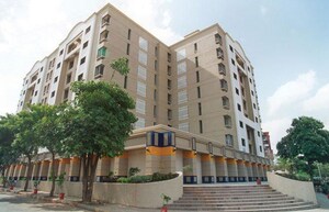 1 BHK Apartment For Rent in Kalpataru Sidhachal Phase IV, Kapur Bawdi
