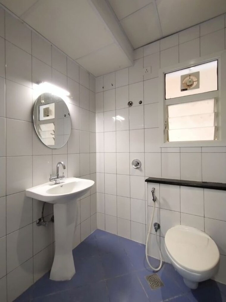 Bathroom, sobha-adamus 5 Bedroom 3500 Sq.Ft. Villa In Kannamangala Bangalore 10217596