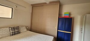 Room in 2 BHK Apartment at Kumar Kruti, Kalyani Nagar – for Rent