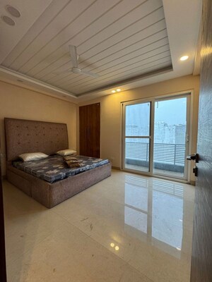 Room in 2 BHK Apartment at Palm Residency Chhatarpur, Chattarpur – for Rent