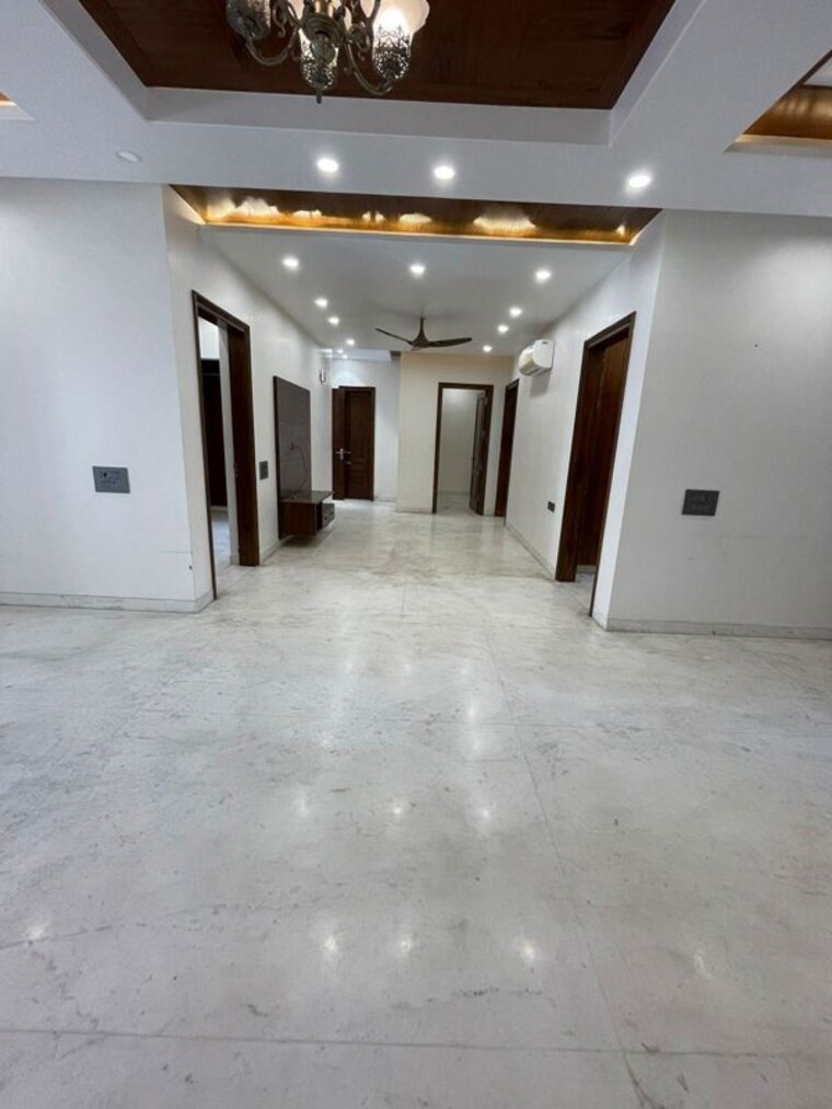 Room, sector 37 3 Bedroom 2000 Sq.Ft. Independent House In Sector 37 Chandigarh 10217610