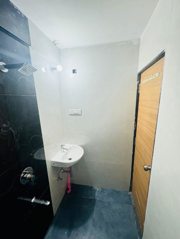 Bathroom, vikhroli west Pg For Boys & Girls In Vikhroli West 10217614