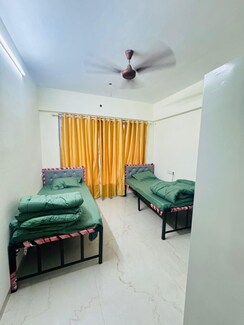 Pg For Rent in Vikhroli West