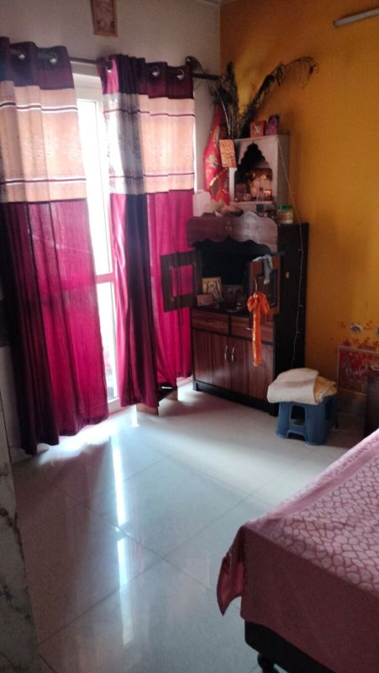 Room, sector 75 3 Bedroom 180 Sq.Yd. Builder Floor In Sector 75 Faridabad 10217612