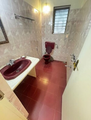 Furnished Amenities in 3 BHK Apartment at Madhusudan CHS Kalyani Nagar, Kalyani Nagar – for Rent