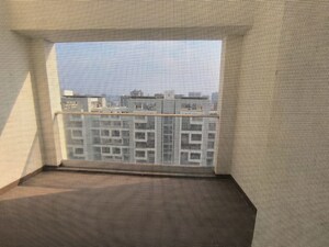 Room in 4 BHK Apartment at Kasturi Epitome, Wakad – for Rent