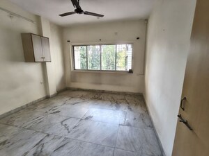 Room in 3 BHK Apartment at Abhay CHS, Vashi Sector 29 – for Rent