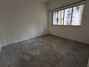 Room in 3 BHK Apartment at Abhay CHS, Vashi Sector 29 – for Rent