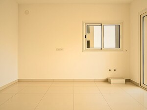 Room in 3 BHK Apartment at Godrej Park Retreat, Sarjapur Road – for Sale