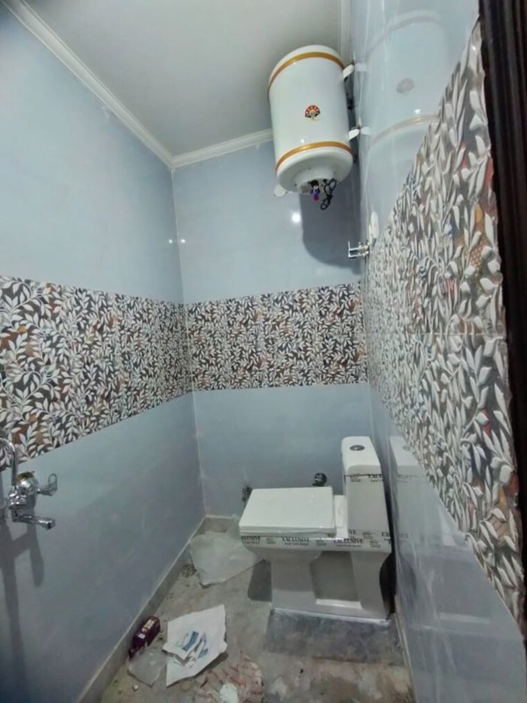Bathroom, govindpuri 2 Bedroom 630 Sq.Ft. Builder Floor In Govindpuri Delhi 10217709