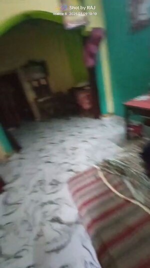 Bedroom in 3 BHK Independent House at Telibagh – for Sale