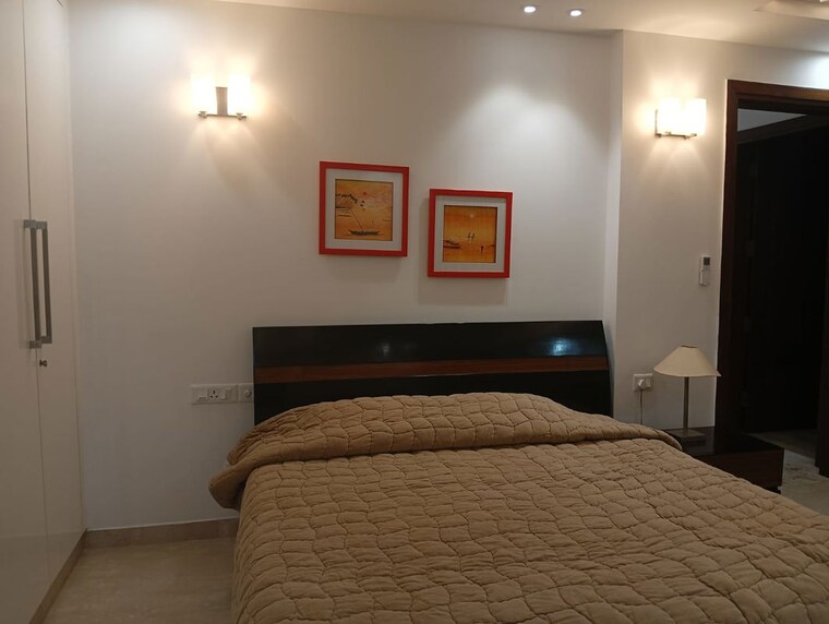 Bedroom, defence colony 3 Bedroom 1600 Sq.Ft. Builder Floor In Defence Colony Delhi 10217713