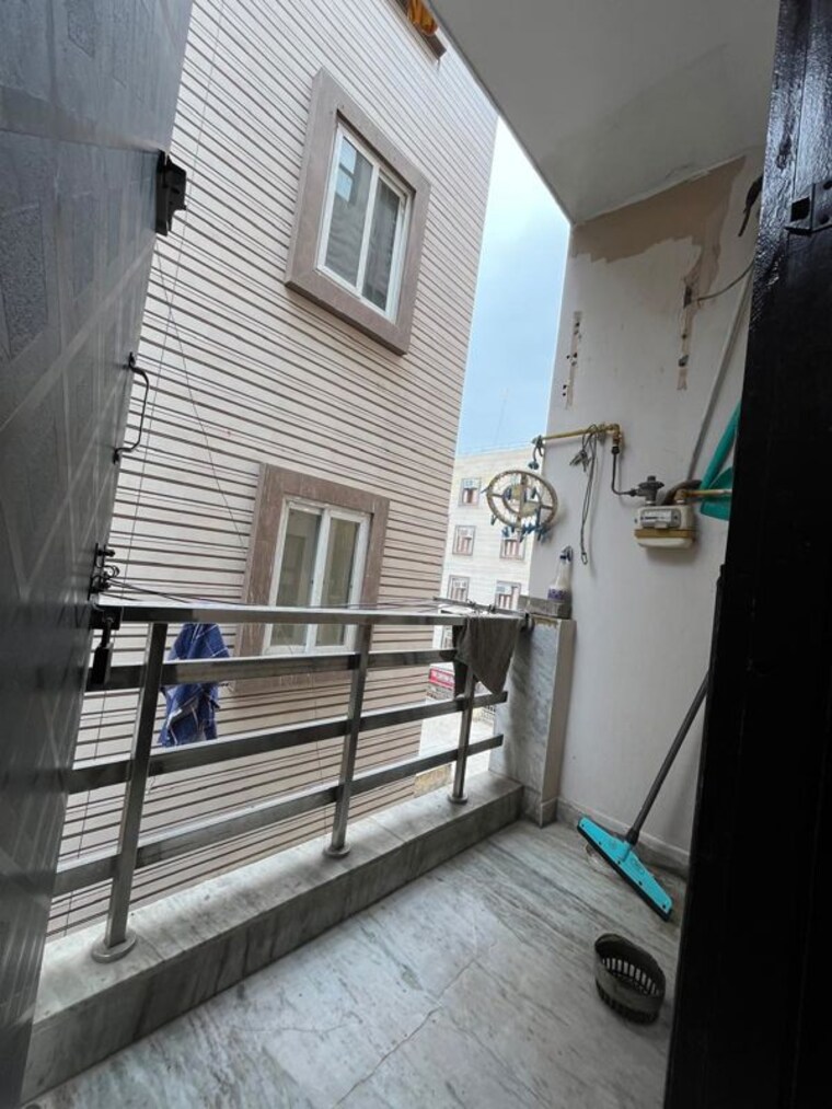 undefined, uttam nagar 2 Bedroom 100 Sq.Yd. Builder Floor In Uttam Nagar Delhi 10217736