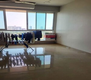 Room in 2.5 BHK Apartment at Lalbaug – for Sale