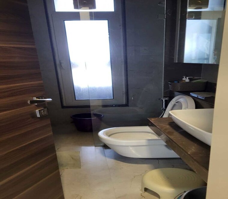 Bathroom, lalbaug 2.5 Bedroom 950 Sq.Ft. Apartment In Lalbaug Mumbai 10217758
