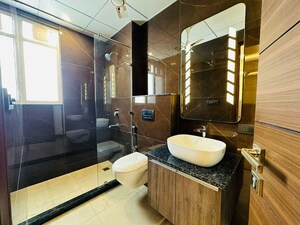 Living Room in 3 BHK Builder Floor at BPTP Green Oaks, Sector 70a – for Sale