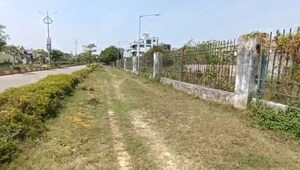  Plot For Sale in Sushant Golf City