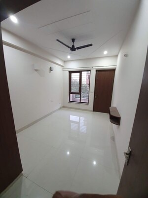 3 BHK Builder Floor For Rent in Sector 45