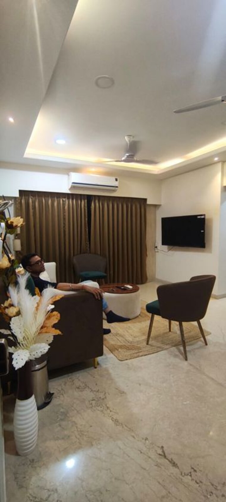 Living Room, gardens-chs 2 Bedroom 700 Sq.Ft. Apartment In Chembur Mumbai 10217822