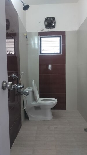 Bathroom in 3 BHK Apartment at Banjara Hills – for Rent