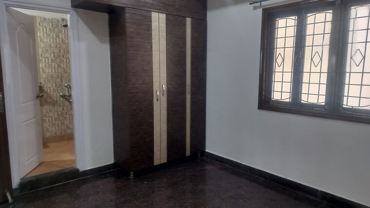 Room, banjara hills 3 Bedroom 1800 Sq.Ft. Apartment In Banjara Hills Hyderabad 10217839