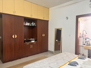 Room in 3 BHK Apartment at Golden Residency, Bellandur – for Rent