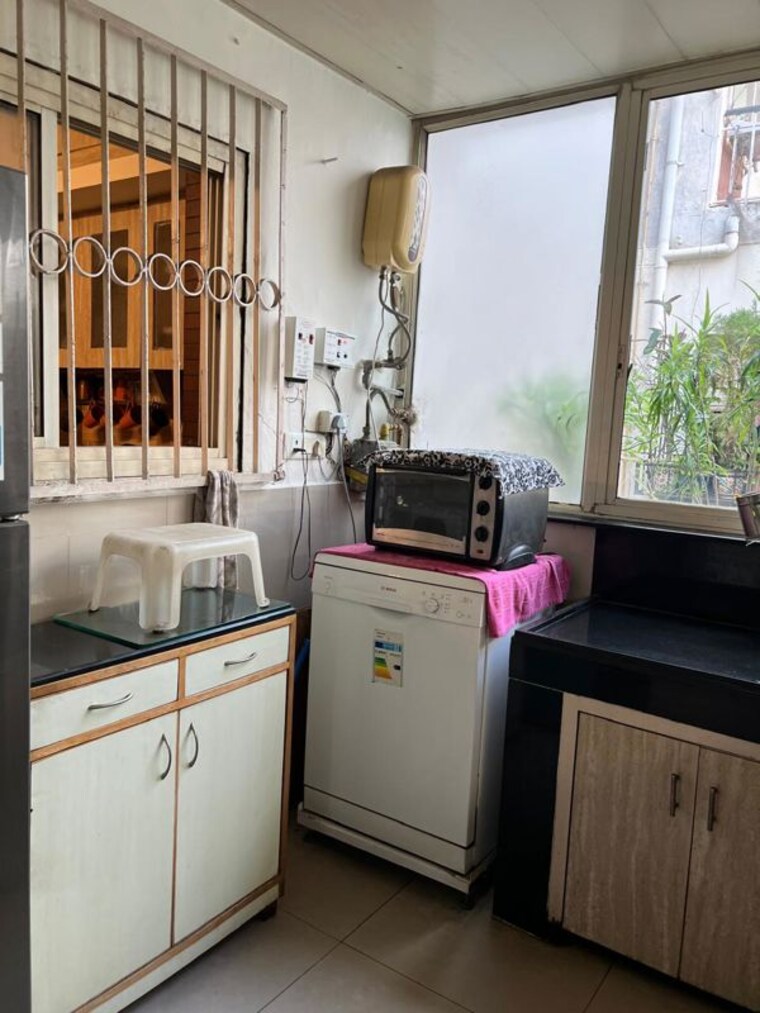 Kitchen, vasant kunj 3.5 Bedroom 1900 Sq.Ft. Apartment In Vasant Kunj Delhi 10217856