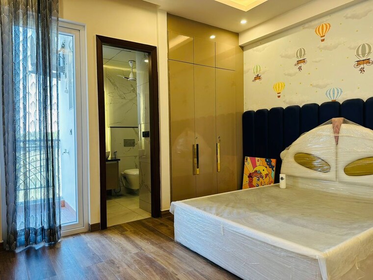 Bedroom, sector 63a 3 Bedroom 1500 Sq.Ft. Builder Floor In Sector 63a Gurgaon 10217840