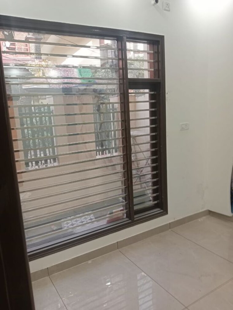 Room, dhakoli 3 Bedroom 107 Sq.Yd. Independent House In Dhakoli Zirakpur 10217872