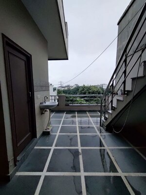 Balcony in 2 BHK Builder Floor at Sector 47 – for Rent
