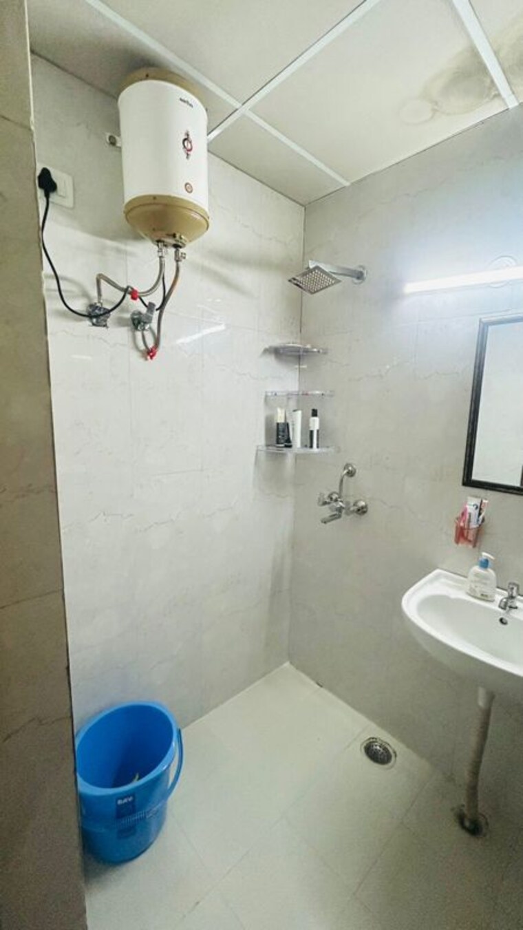 Bathroom, rof-aalayas 2 Bedroom 717 Sq.Ft. Apartment In Sector 102 Gurgaon 10217881