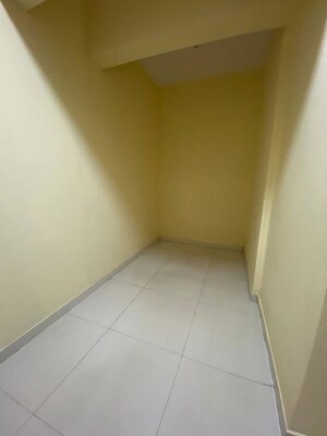 Room in 2 BHK Apartment at Krutika Apartment Savarkar Nagar , Savarkar Nagar – for Rent