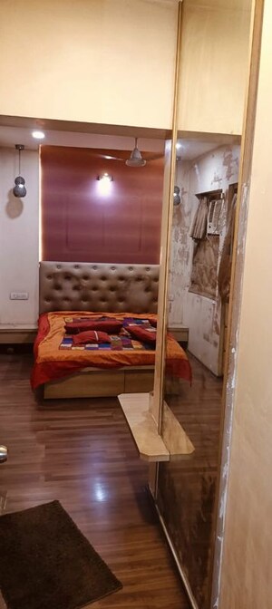 Furnished Amenities in 2 BHK Apartment at Lodha Splendora, Ghodbunder Road – for Rent