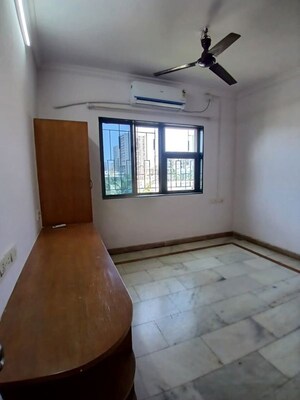 Room in 2 BHK Apartment at Creek Crest CHS, Andheri West – for Rent