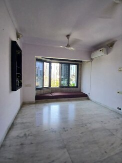 2 BHK Apartment For Rent in Creek Crest CHS