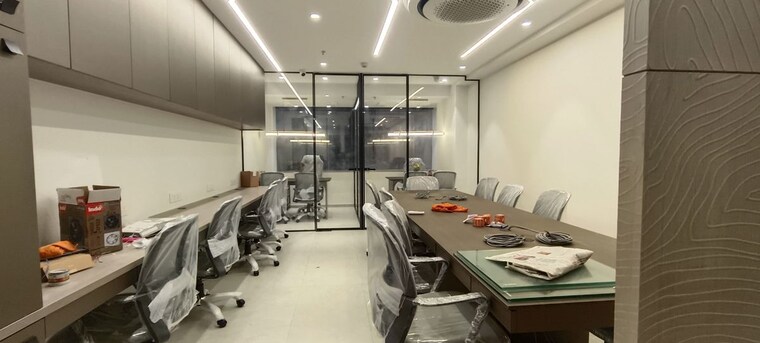 Team Area, the-crescent-business-park Commercial Office Space 780 Sq.Ft. In Sakinaka Mumbai 10217952