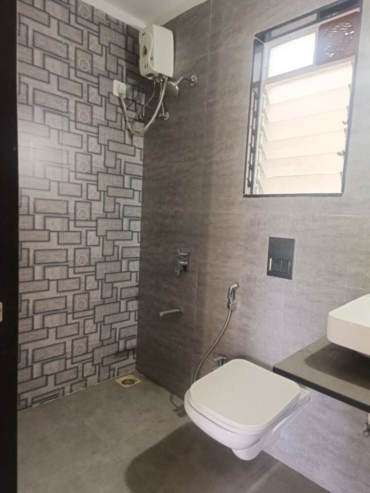 Bathroom, mahavir-square 2 Bedroom 751 Sq.Ft. Apartment In Manpada Thane 10217967